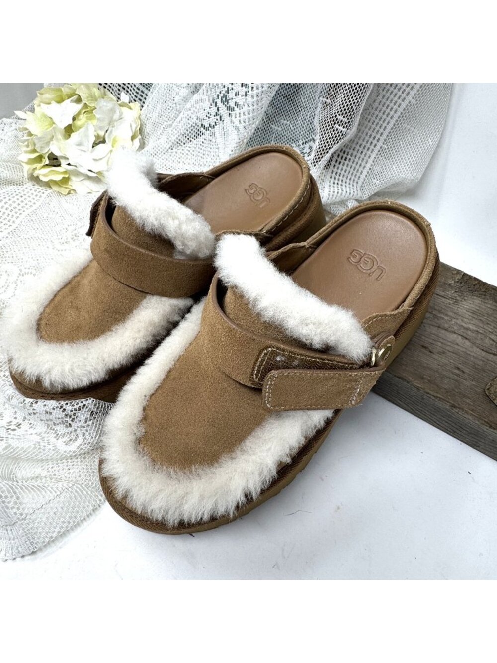 Womans UGG Chestnut Brown Suede Shearing ESMEE Clog Size 6